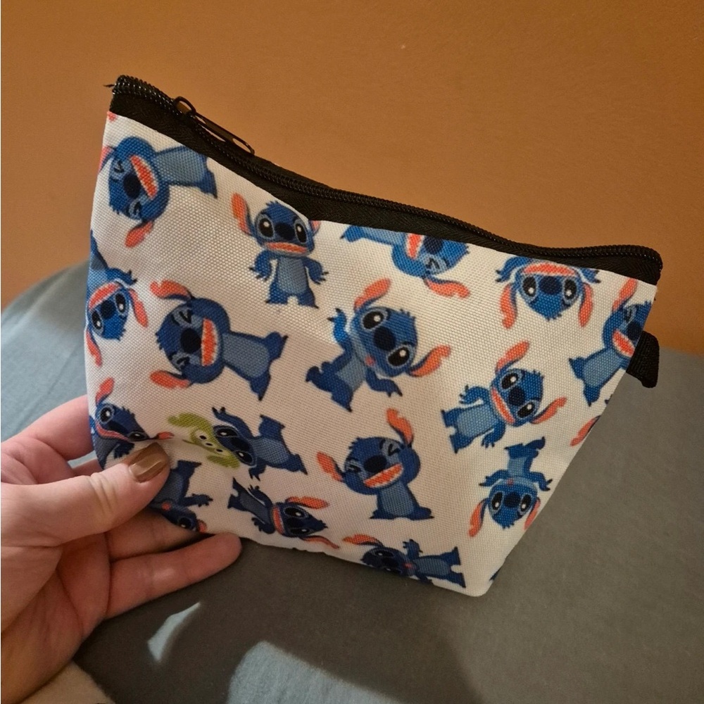 Stitch make up bag